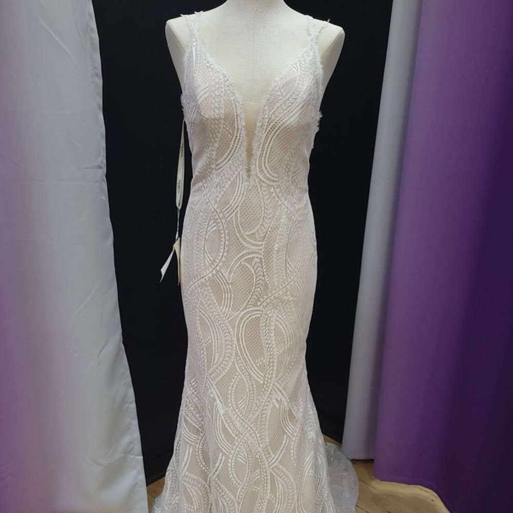 NWT Herawhite Wedding Dress
